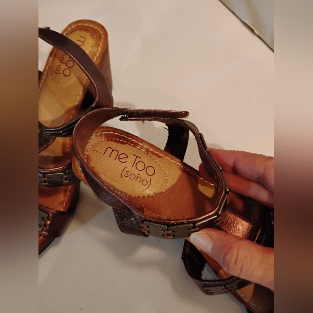 ...Me Too(Soho) Brown Tan Strappy Sandals Ankle Metal Square Plates Decor 7.5 - Picture 4 of 16